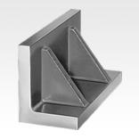 L 形型材，带加强筋，灰口铸铁