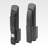 塑料旋转杆，方形安装孔，安装孔间距 50x50x50 mm，带盖板，包括或不包括型材半圆柱