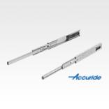 钢制伸缩滑轨用于侧方安装，全部伸出，负载能力最大 55 kg