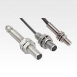 电感式接近开关，盒状，带螺纹